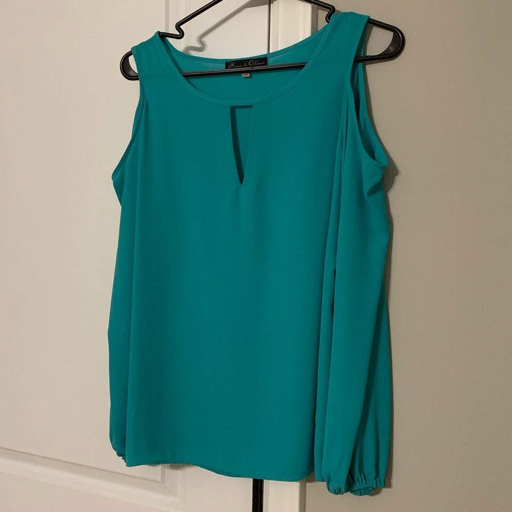Aqua top